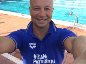 La maglia #TeamPaltrinieri realizzata da Arena