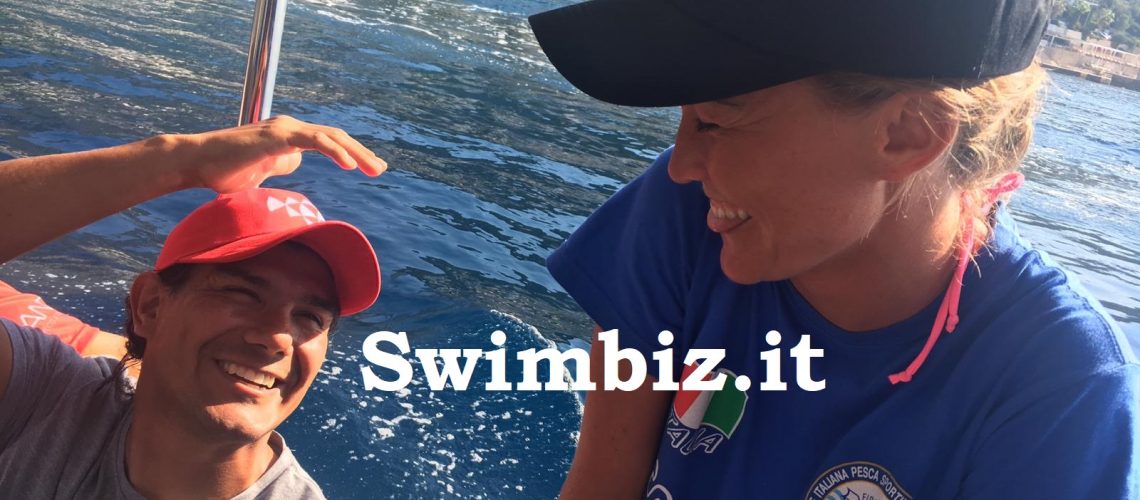Alessia Zecchini sulla barca per la gara